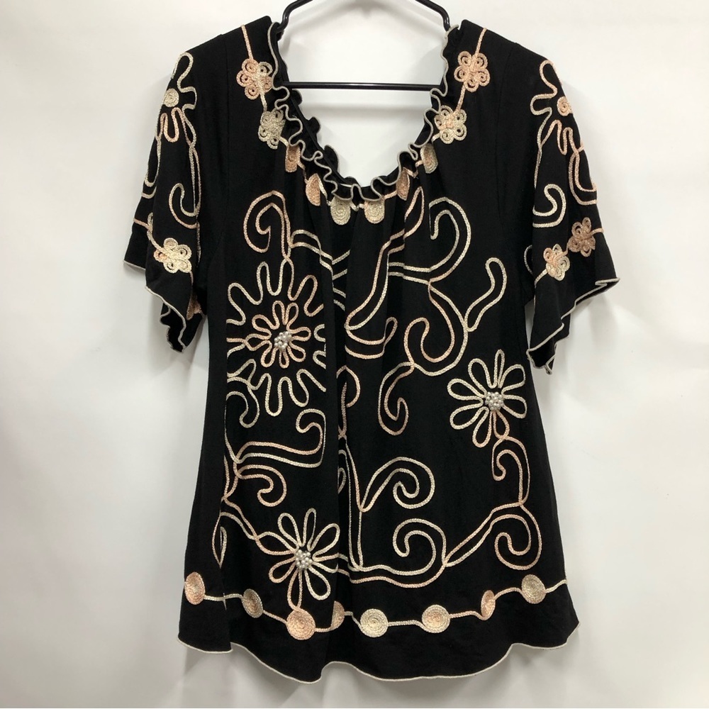 Lauren Michelle woman top 1x embroidered blouse pearl like beaded floral print
